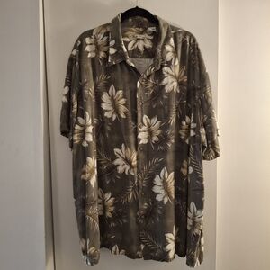 Batik Bay Men's Floral Short Sleeve Shirt